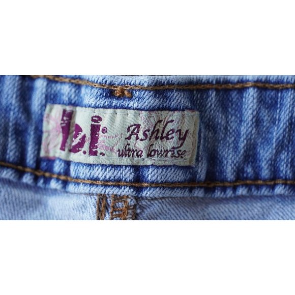 LEI Ashley Jeans Size 13 Ultra Low Rise Flare - Picture 3 of 15